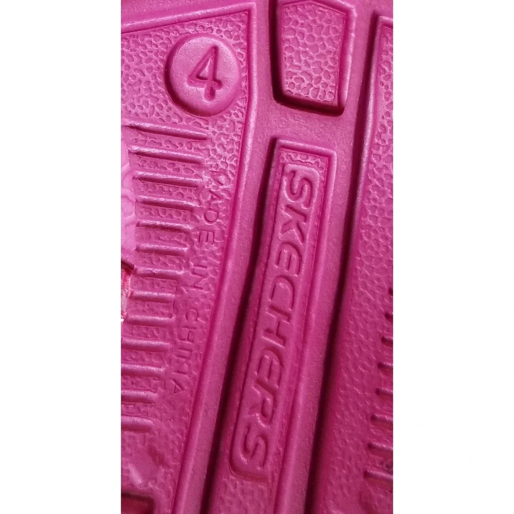 SKECHERS Cali Gear Girls 4Y Pink Mary Jane Strappy Flats Water Shoes Gardening